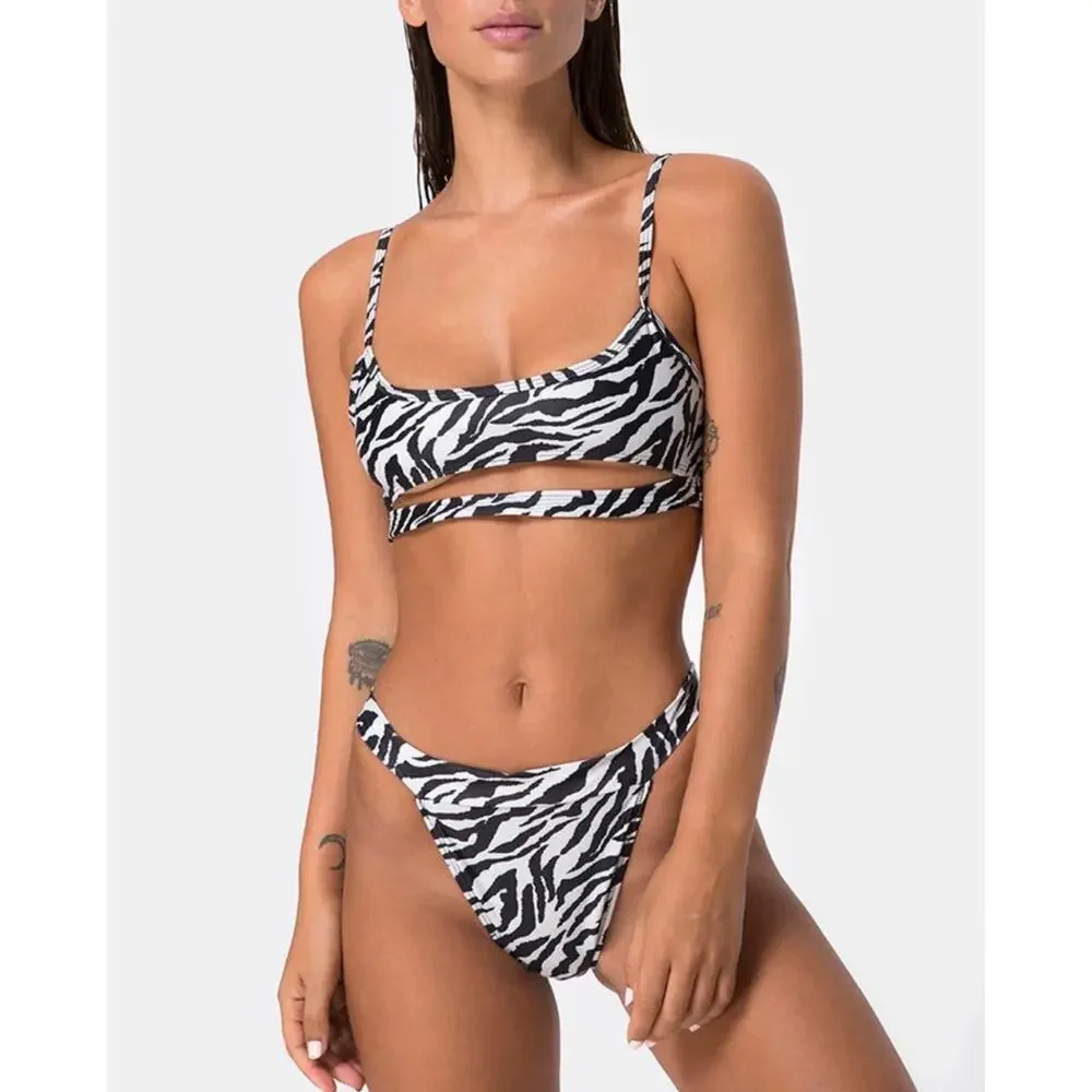 $75 NWT Motel Bulvya Bikini top & Bottom In Mini Zebra sz Medium